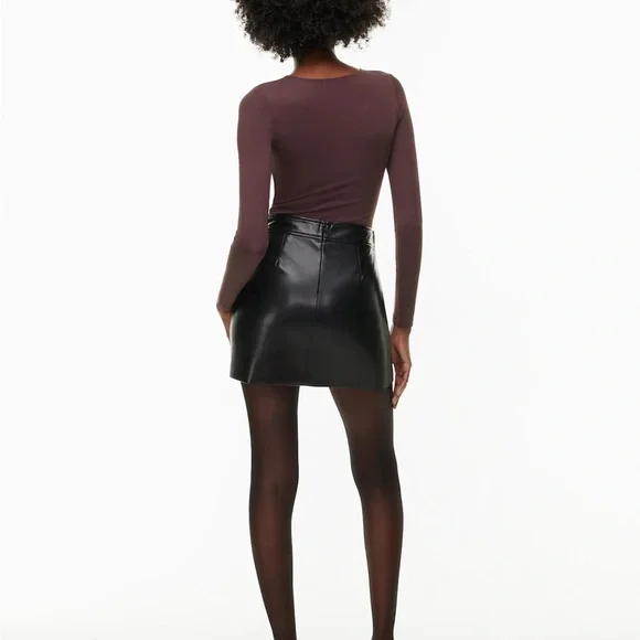 *BRAND NEW* Aritzia Babaton Contour Crew Longsleeve Bodysuit - Picture 5 of 10